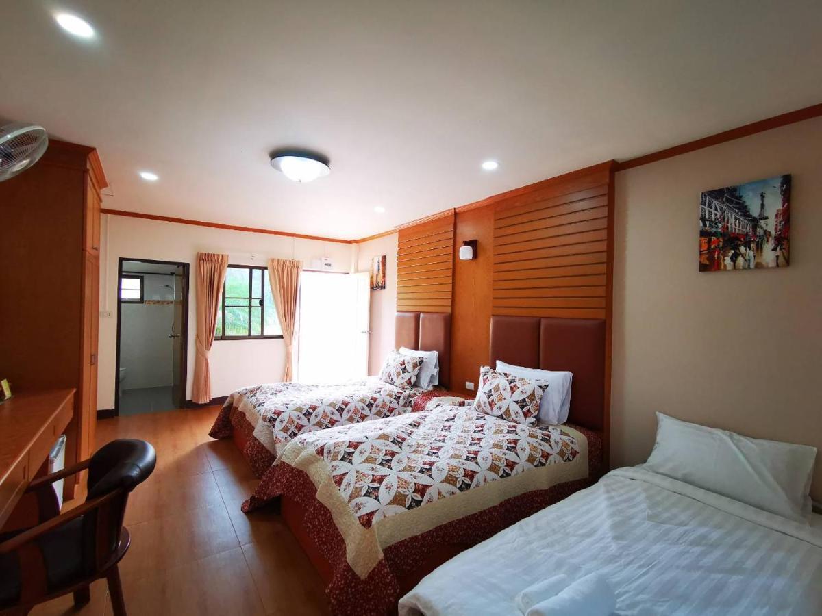 Rs Phong Riverside Resort Khon Kaen Bagian luar foto