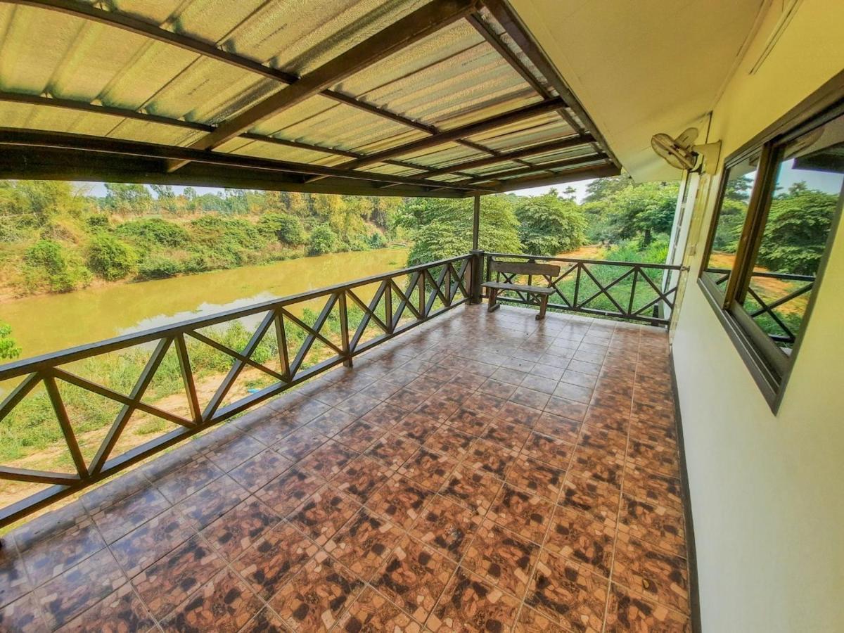 Rs Phong Riverside Resort Khon Kaen Bagian luar foto