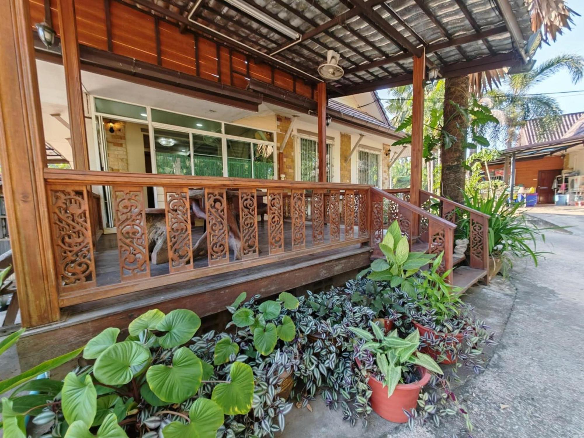 Rs Phong Riverside Resort Khon Kaen Bagian luar foto