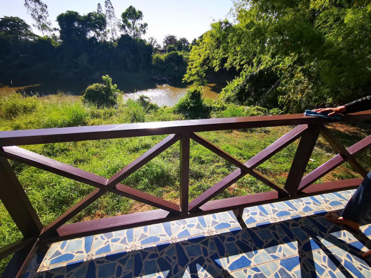 Rs Phong Riverside Resort Khon Kaen Bagian luar foto