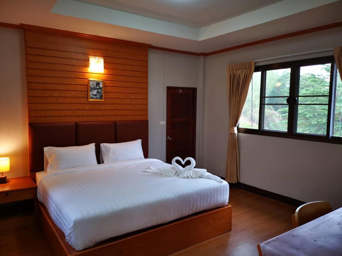 Rs Phong Riverside Resort Khon Kaen Bagian luar foto